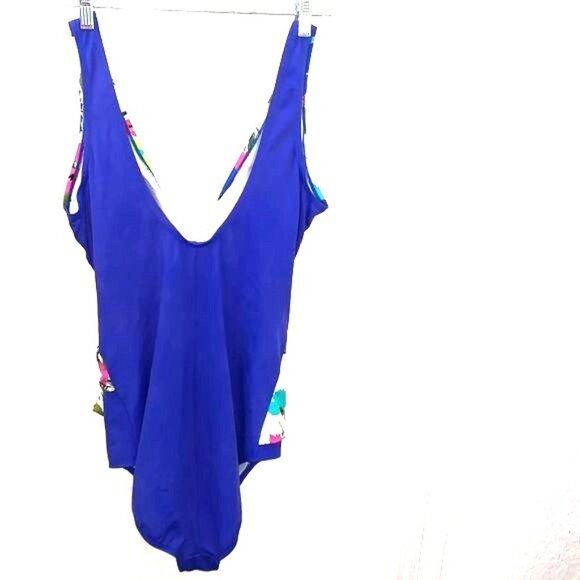Body Concepts Floral Print One-Piece Swimsuit Size 18 Nylon & Spandex Womens Swi - Picture 6 of 7
